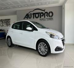 Auto - Peugeot 208 puretech 82 5p. allure