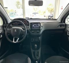 Auto - Peugeot 208 puretech 82 5p. allure