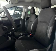 Auto - Peugeot 208 puretech 82 5p. allure