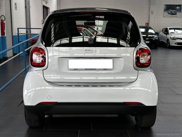 Auto - Smart fortwo 70 1.0 twinamic prime