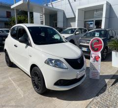 Auto - Lancia ypsilon 1.2 69 cv 5p. gpl ecochic ele.bl