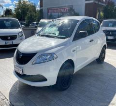 Auto - Lancia ypsilon 1.2 69 cv 5p. gpl ecochic ele.bl