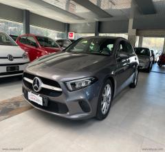 Auto - Mercedes-benz a 180 d automatic business