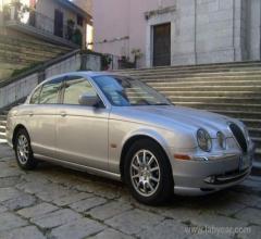 Auto - Jaguar s-type