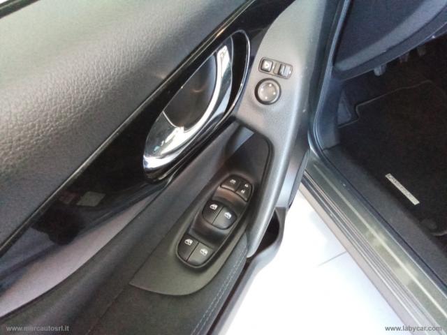 Auto - Nissan qashqai 1.5 dci business