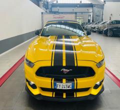 Auto - Ford mustang convertible 5.0 v8 tivct aut. gt