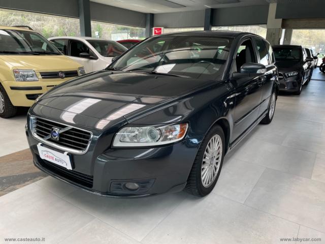 Auto - Volvo v50 1.6 d drive momentum