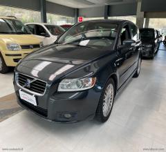 Auto - Volvo v50 1.6 d drive momentum