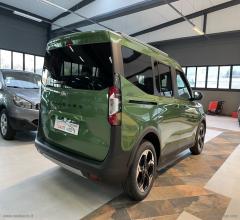 Auto - Ford tourneo courier 1.0 ecoboost active
