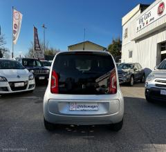 Auto - Volkswagen 1.0 75 cv 3p. high up!