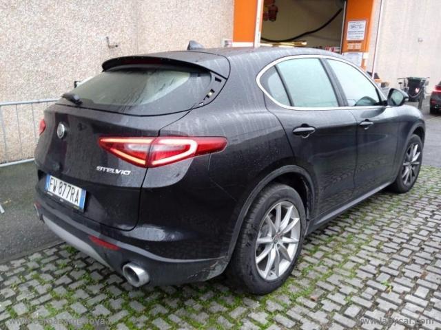 Auto - Alfa romeo stelvio 2.2 t.diesel 160cv at8 rwd bus.