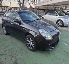 Auto - Alfa romeo giulietta 1.6 jtdm-2 105 cv exclusive