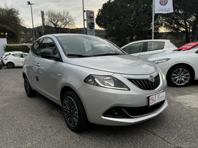 Auto - Lancia ypsilon 1.0 firefly 5p.s&s hyb. eco gold