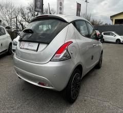 Auto - Lancia ypsilon 1.0 firefly 5p.s&s hyb. eco gold
