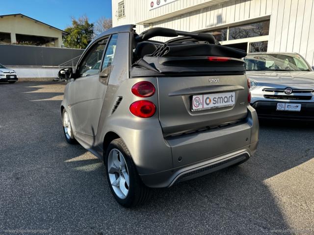 Auto - Smart fortwo 1000 52 kw mhd cabrio pulse