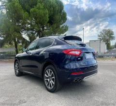 Auto - Maserati levante v6 430 cv s awd granlusso