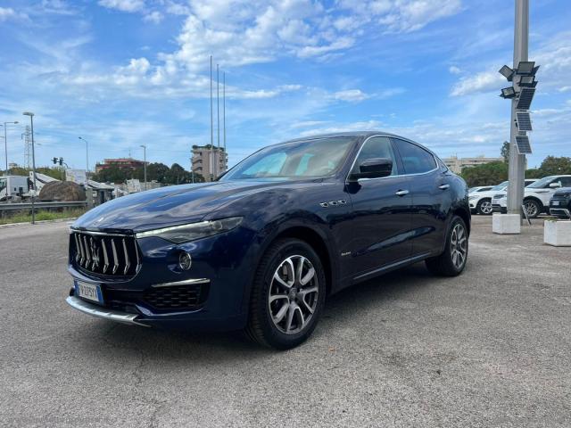 Auto - Maserati levante v6 430 cv s awd granlusso