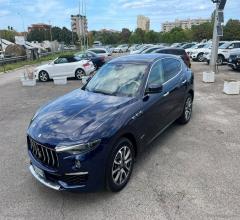 Auto - Maserati levante v6 430 cv s awd granlusso