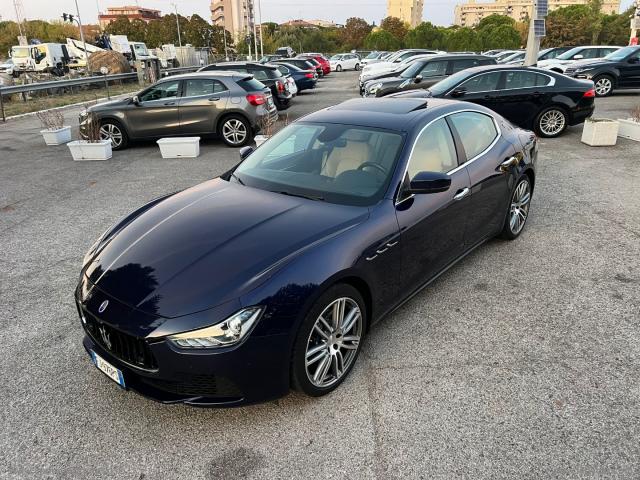 Auto - Maserati ghibli v6 diesel 275 cv