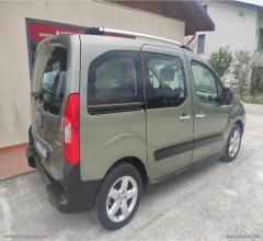 Auto - Peugeot partner tepee 1.6hdi family - disabili