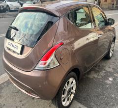 Auto - Lancia ypsilon 1.2 69 cv 5p. gold