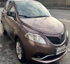 Auto - Lancia ypsilon 1.2 69 cv 5p. gold