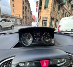 Auto - Lancia ypsilon 1.2 69 cv 5p. gold
