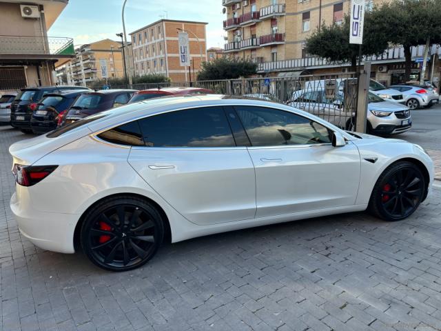 Auto - Tesla model 3 long range performance awd