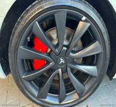 Auto - Tesla model 3 long range performance awd