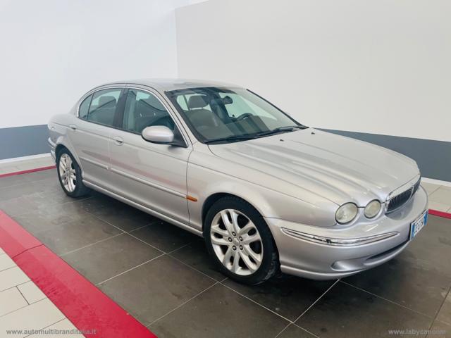 Auto - Jaguar x-type 2.5 v6  executive