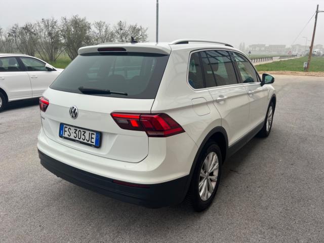 Auto - Volkswagen tiguan 1.6 tdi business bmt
