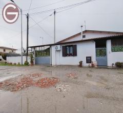 Appartamenti in Vendita - Casa indipendente in vendita a rizziconi periferia