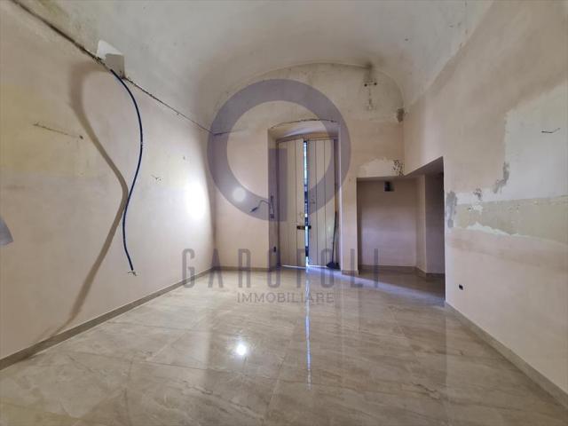Appartamenti in Vendita - Locale commerciale in affitto a bisceglie centro