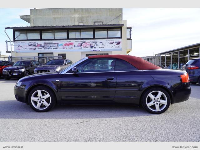 Auto - Audi a4 cabriolet 2.5 v6 tdi