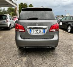 Auto - Mercedes-benz b 180 d sport