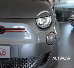 Auto - Fiat 500 e red berlina 42 kwh elettrica