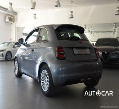 Auto - Fiat 500 red berlina 42 kwh elettrica