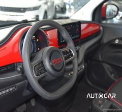 Auto - Fiat 500 e red berlina 42 kwh elettrica