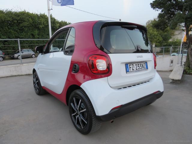 Auto - Smart fortwo 70 1.0 twinamic passion