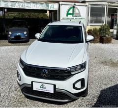 Auto - Volkswagen t-roc 1.0 tsi life