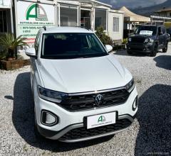 Auto - Volkswagen t-roc 1.0 tsi life