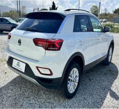 Auto - Volkswagen t-roc 1.0 tsi life