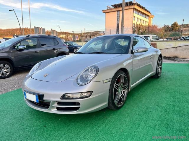 Auto - Porsche 911 carrera s coupé