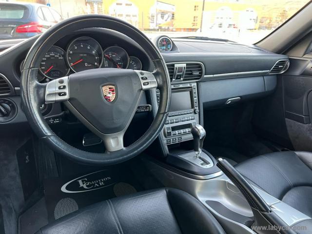 Auto - Porsche 911 carrera s coupé