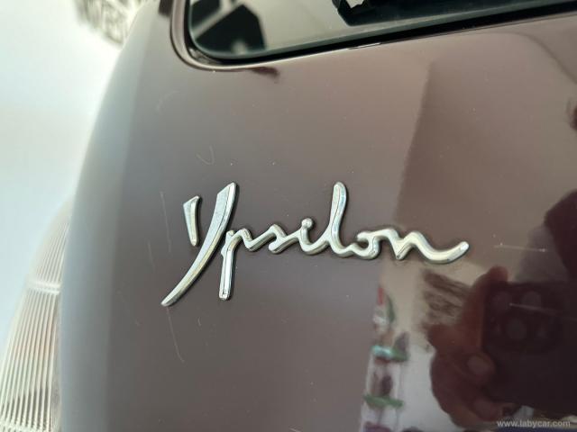 Auto - Lancia ypsilon 1.4 argento ecochic gpl