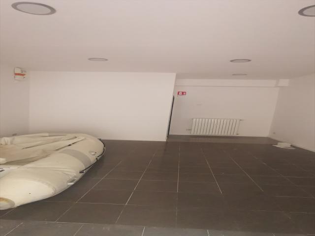 Appartamenti in Vendita - Locale commerciale in affitto a chieti centro storico