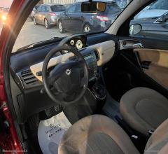 Auto - Lancia ypsilon 1.3 mjt 75 cv argento