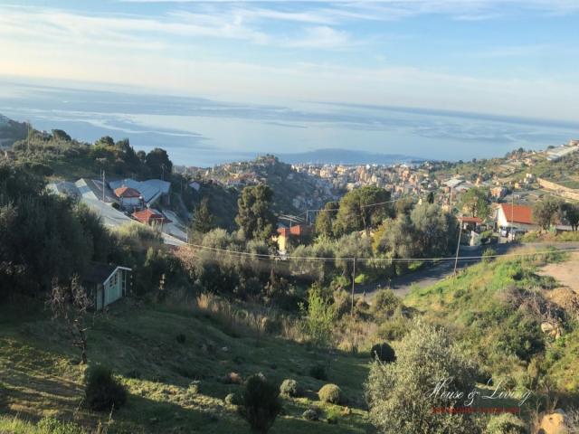 Appartamenti in Vendita - Villa panoramica vista mare