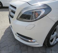 Auto - Mercedes-benz b 180 d premium
