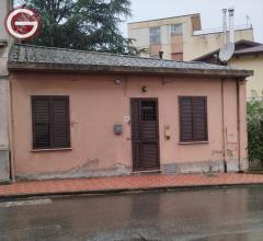 Casa indipendente in vendita a cittanova zona semicentrale